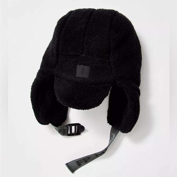 Free People Ascend Fleece Trapper Hat NEW - Picture 1 of 16